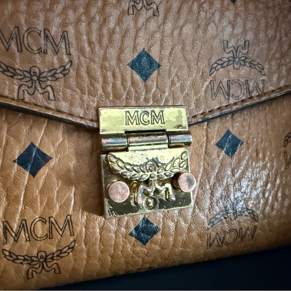 MCM Visetos Chain Crossbody Clutch Brown Monogram - Picture 9 of 11